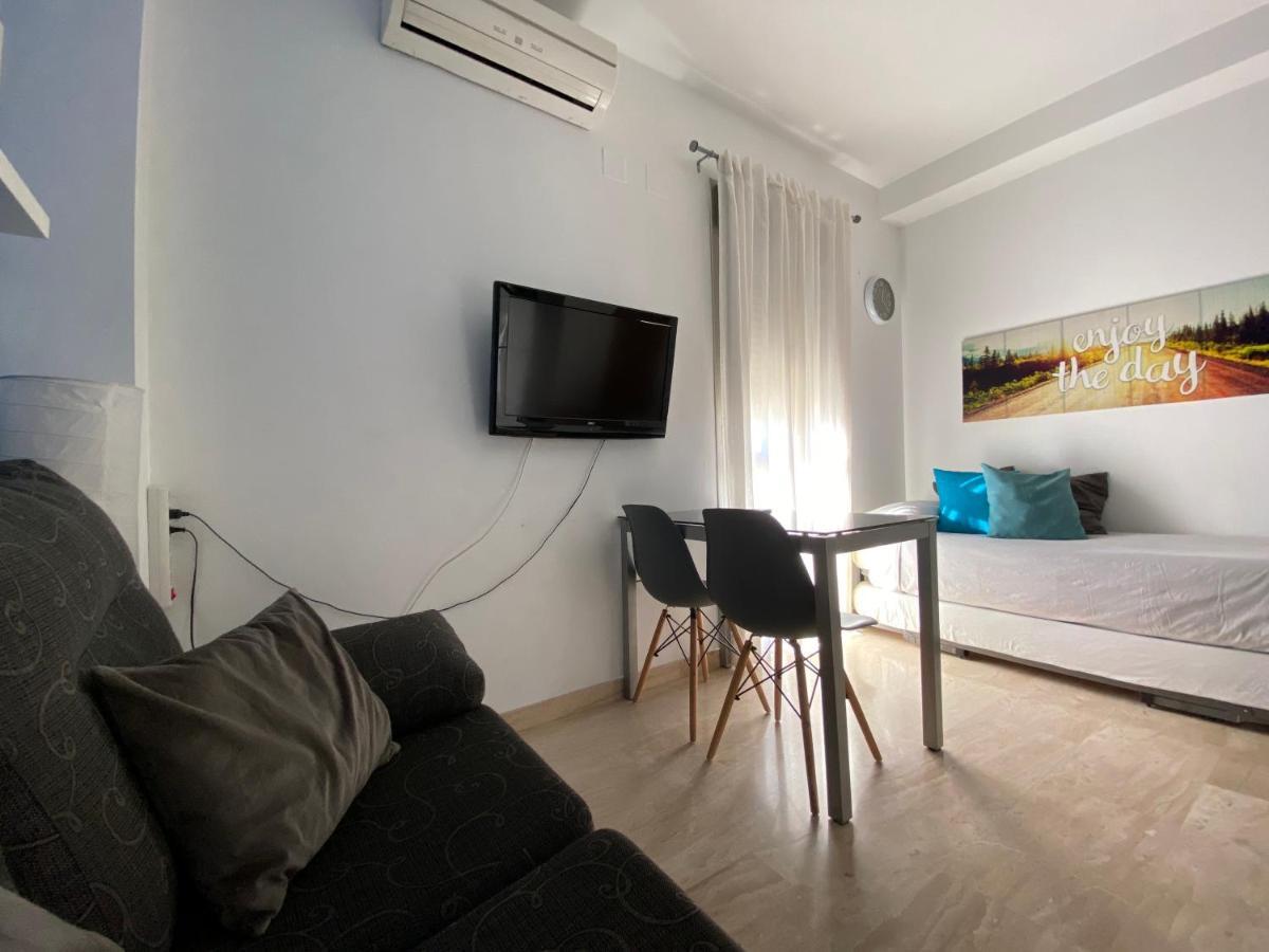 Studio City Center - Aloha Sevilla מראה חיצוני תמונה